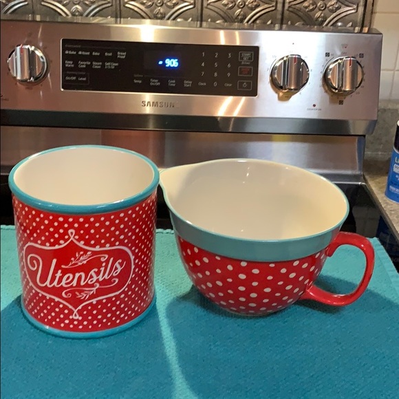 PIONEER WOMAN Batter Bowl & Utensil Crock